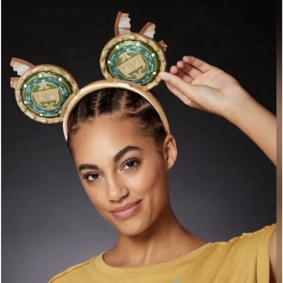 Namor Minnie Ear Headband for Adults – Black Panther: Wakanda Forever Micky Ears - Picture 2 of 15